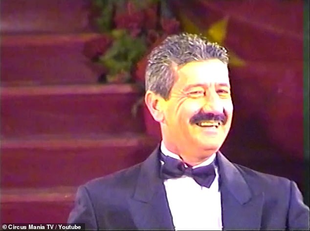 Eτόρε Βέμπερ Eτόρε Βέμπερ