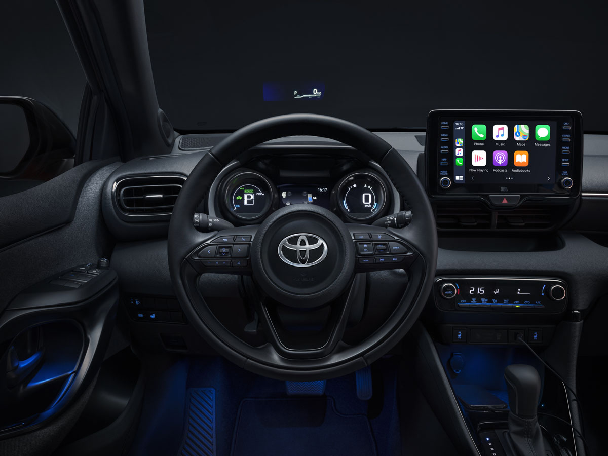 toyota-g1-interior-1-rgb-10.03.2019-253066_copy.jpg