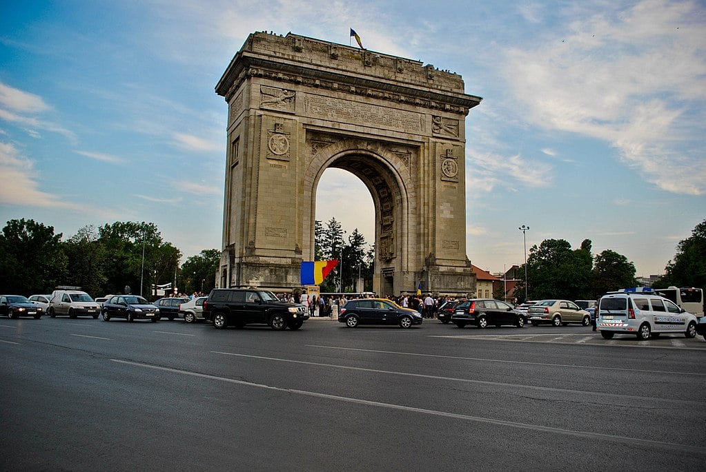 arcul_de_triumf-bucuresti.jpg