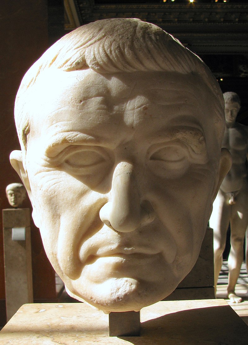 800px-marcus_licinius_crassus_louvre.jpg