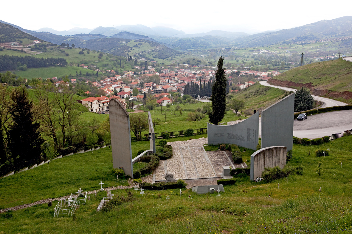 kalavritablick-vom-mahnmal-aus.jpg