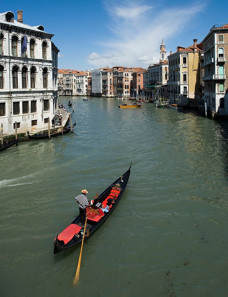 venice_gondola_grand_canal.jpg