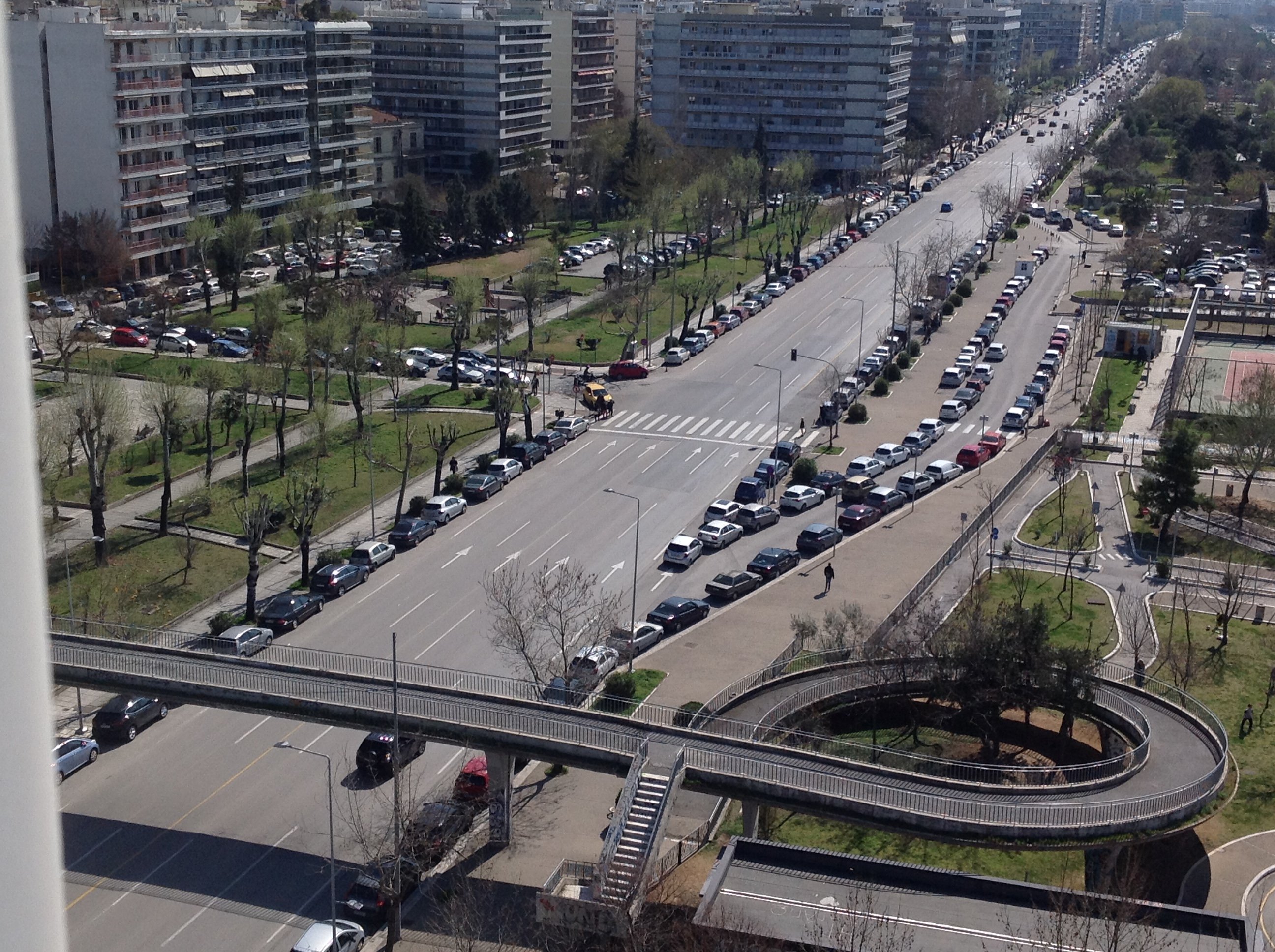 Μειωμένη η κίνηση στους δρόμους