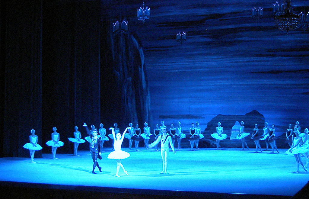 swan_lake_at_the_bolshoi.jpg