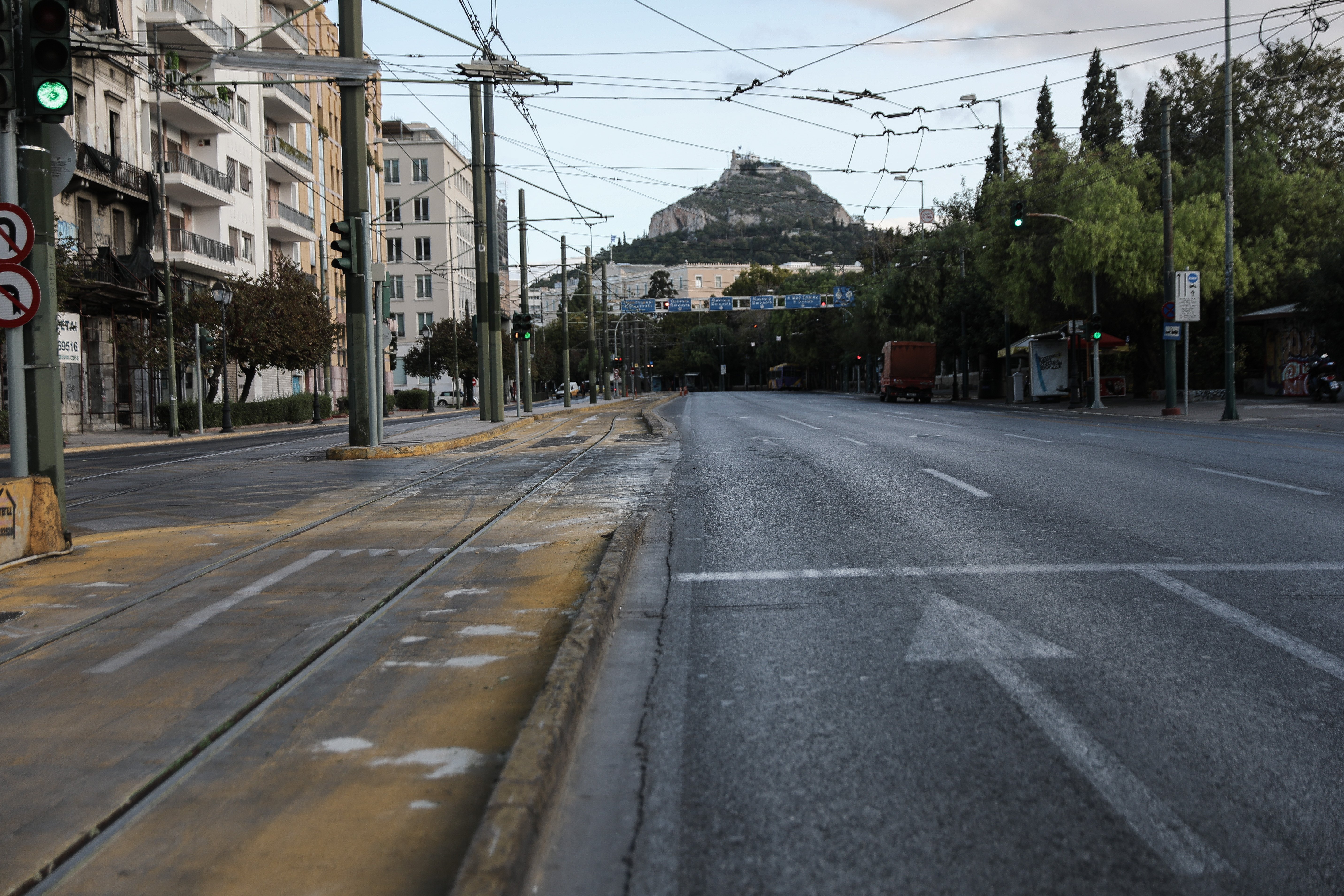 lockdown, πλατεία Συντάγματος, κορονοϊός