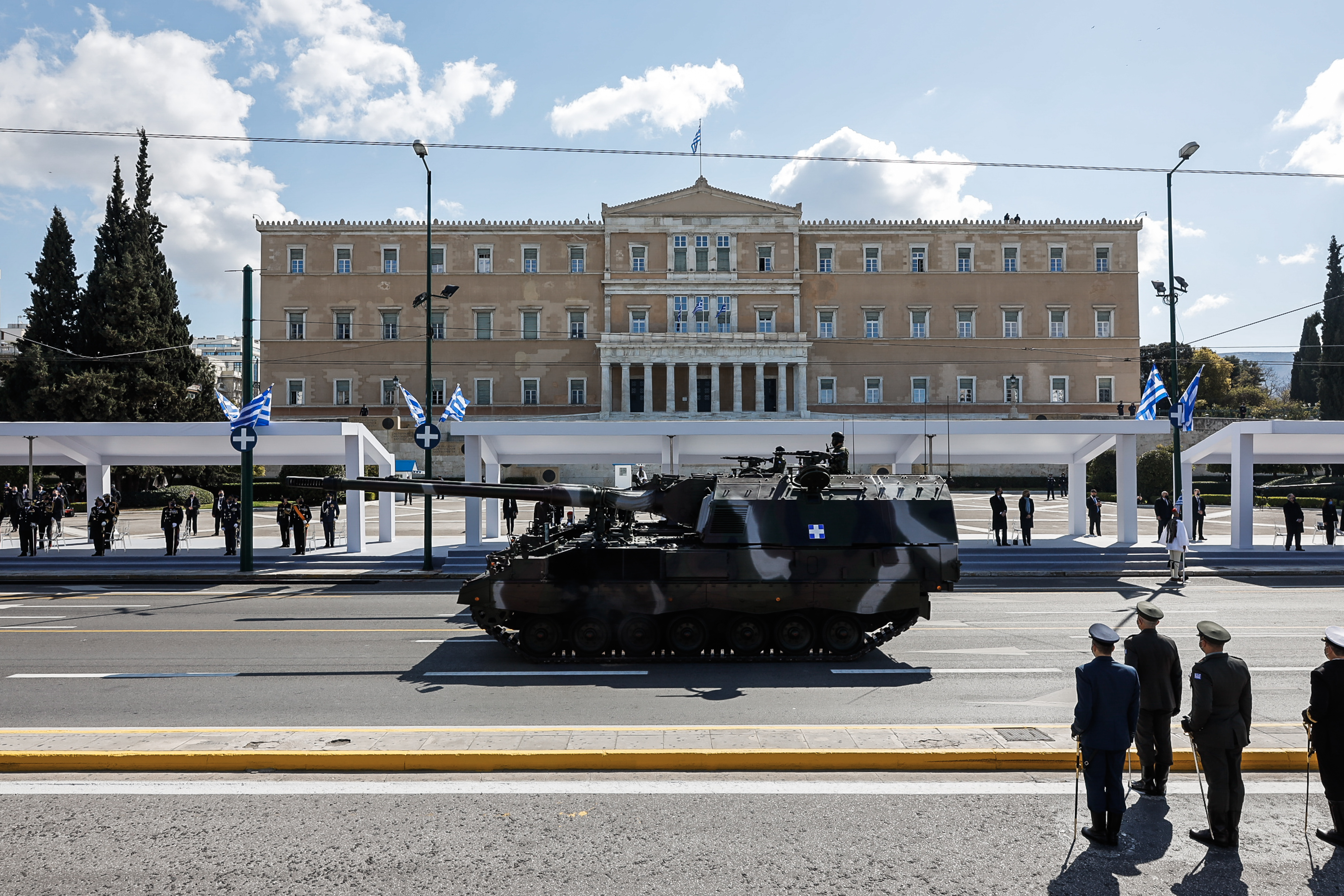 25η Μαρτίου, παρέλαση