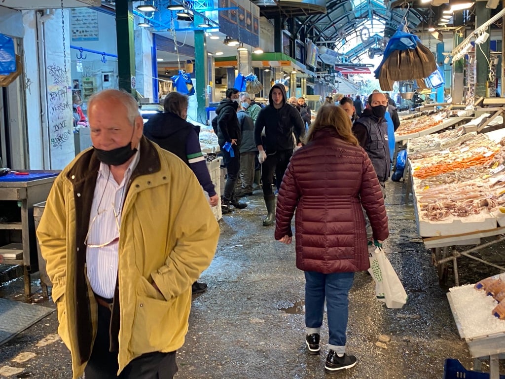 Στα ίδια επίπεδα με πέρσι οι τιμές στα ψάρια σύμφωνα με τους εμπόρους