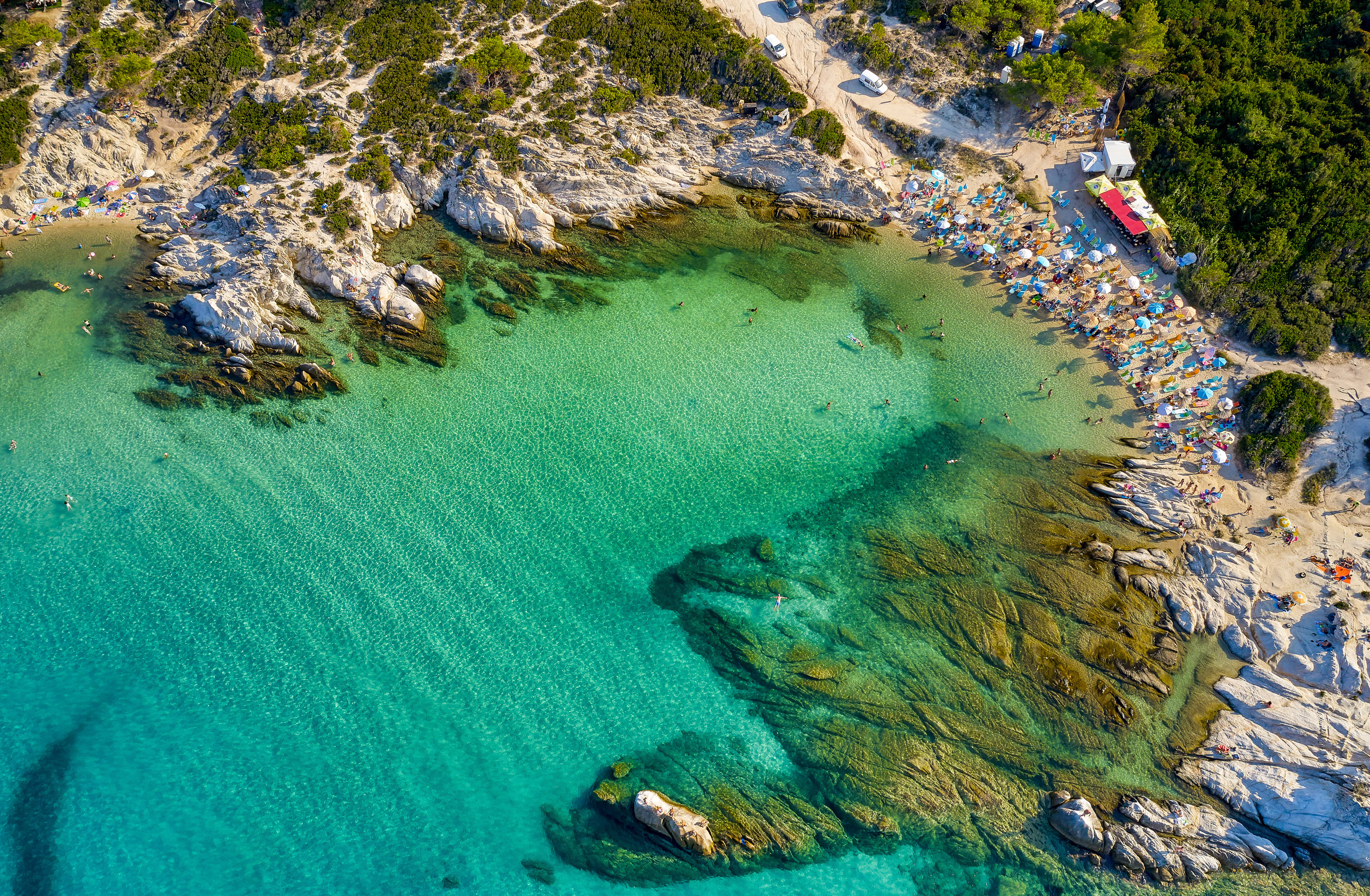 Χαμηλές πτήσεις στη Σιθωνία