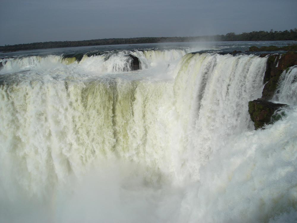 iguazu.garganta.jpg