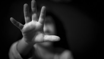 παιδική κακοποίηση