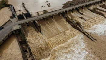 Έκτακτη ενίσχυση στους δήμους για ζημιές από την κακοκαιρία
