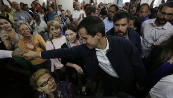 Συνομιλία Γκουαϊδό-Τραμπ