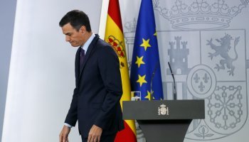 O Σάντσεθ εξετάζει πρόωρες εκλογές