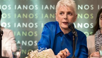 Έλενα Ακρίτα