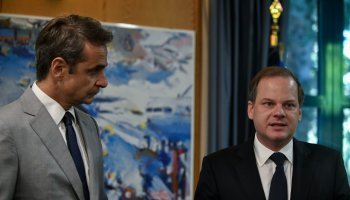 Κυριάκος Μητσοτάκης, Κώστας Καραμανλής