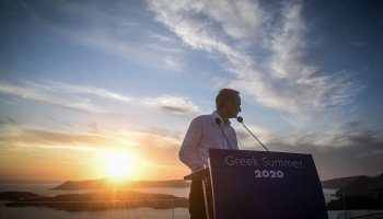 Ο Κυριάκος Μητσοτάκης στη Σαντορίνη