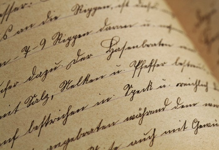 antique-font-handwriting-99562.jpg