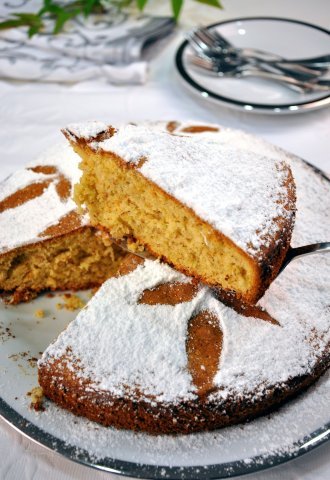 basilopita_afrath_san_cake.jpg