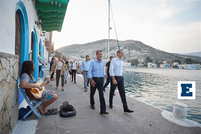 Mitsotakis visits Kastellorizo, promises to defend its