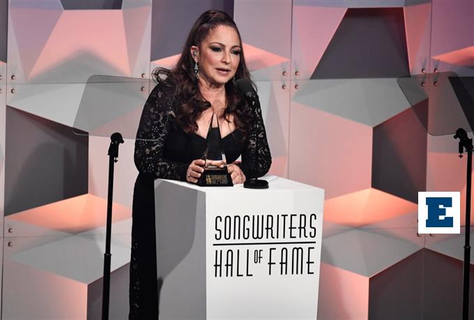 Gloria Estefan: Εγινε η πρώτη Λατίνα σταρ που εισήχθη στο «Hall of Fame» των τραγουδοποιών | Έθνος 