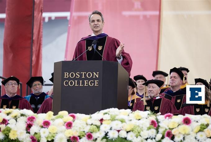 Κυριάκος Μητσοτάκης: Αγορεύτηκε επίτιμος διδάκτορας στο Boston College - «Οι Δημοκρατίες απειλούνται από τις σειρήνες των λαϊκιστών»